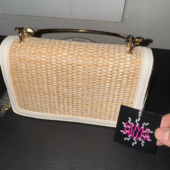 Handbags - Elegant Tan and White Woven Handbag